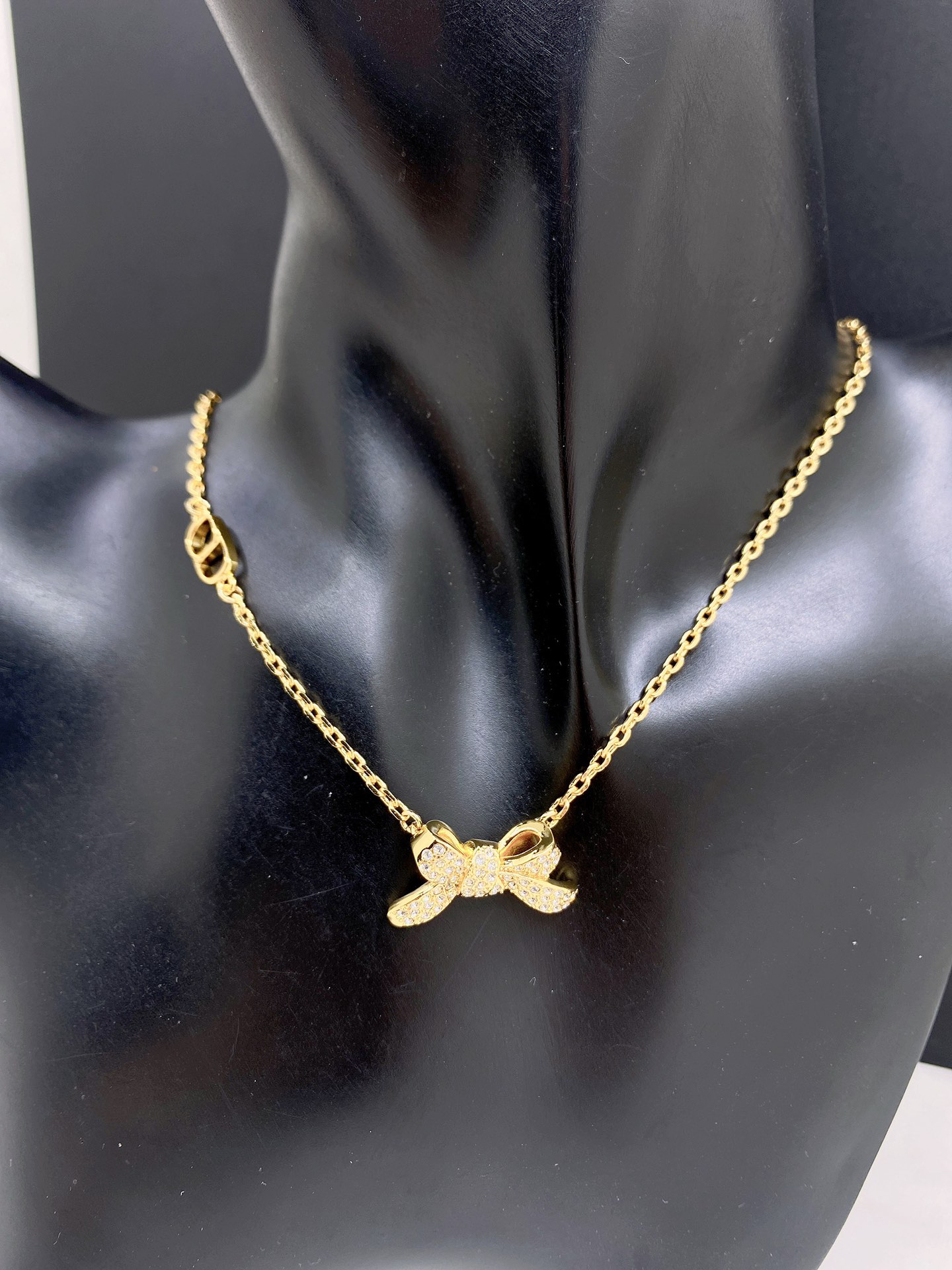 Dior necklace-84