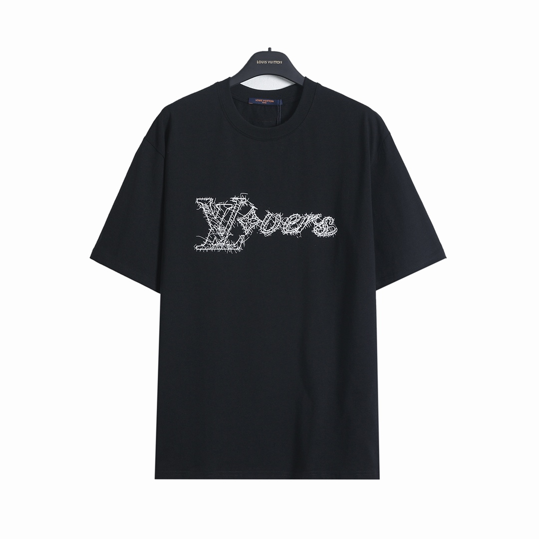 LV clothing-4