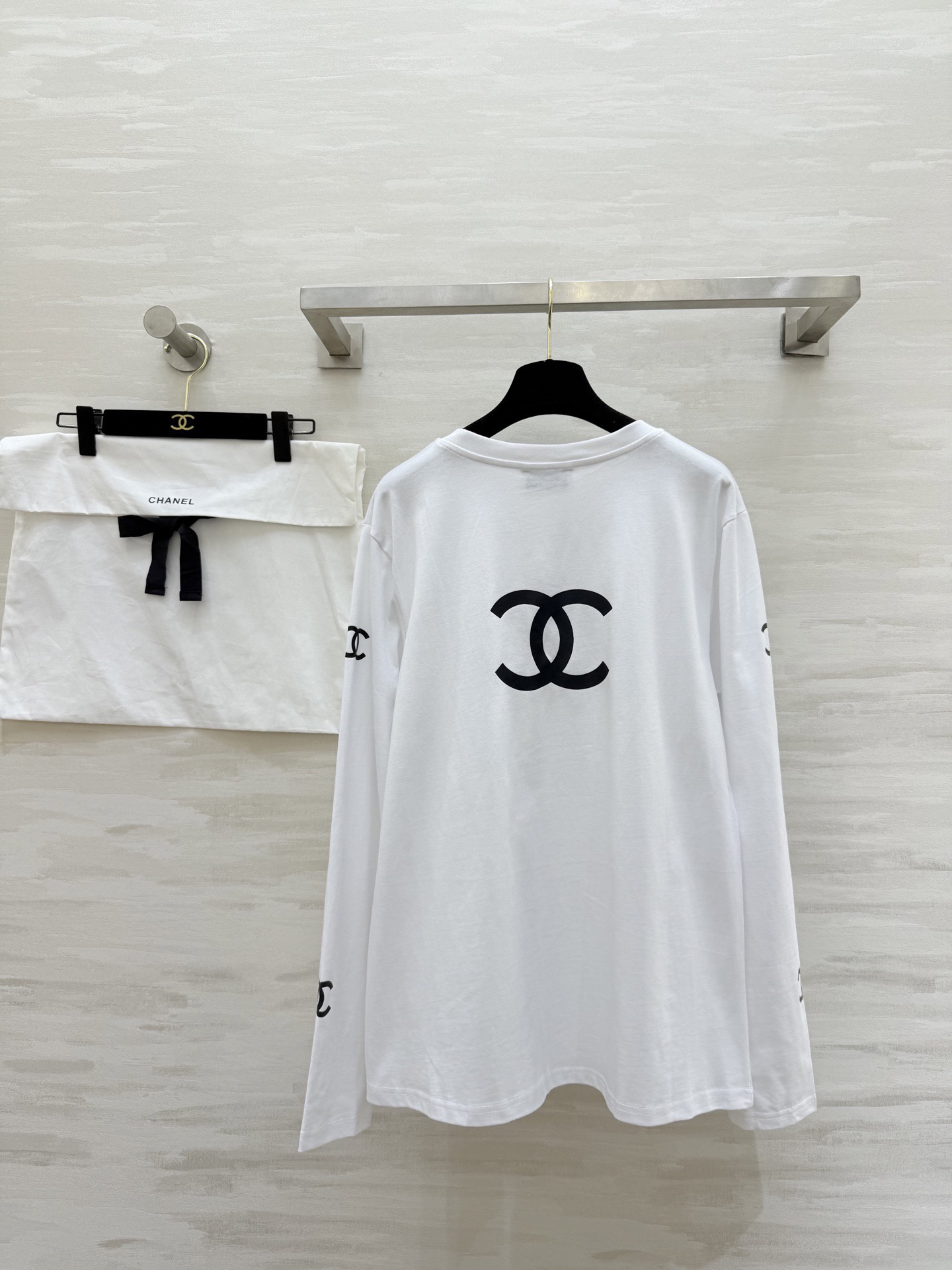 Chanel Clothing-158
