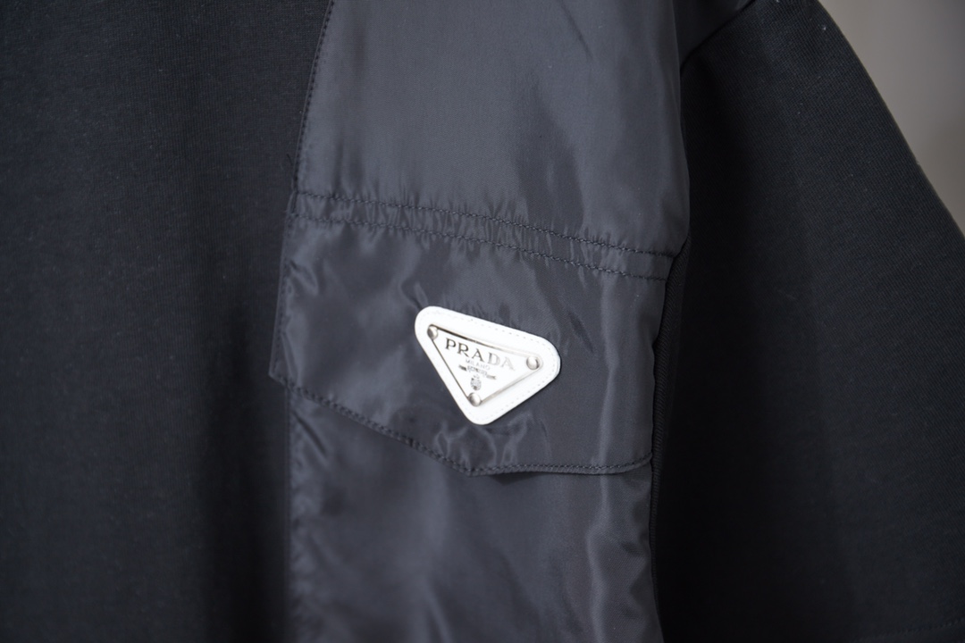 Prada clothing-246