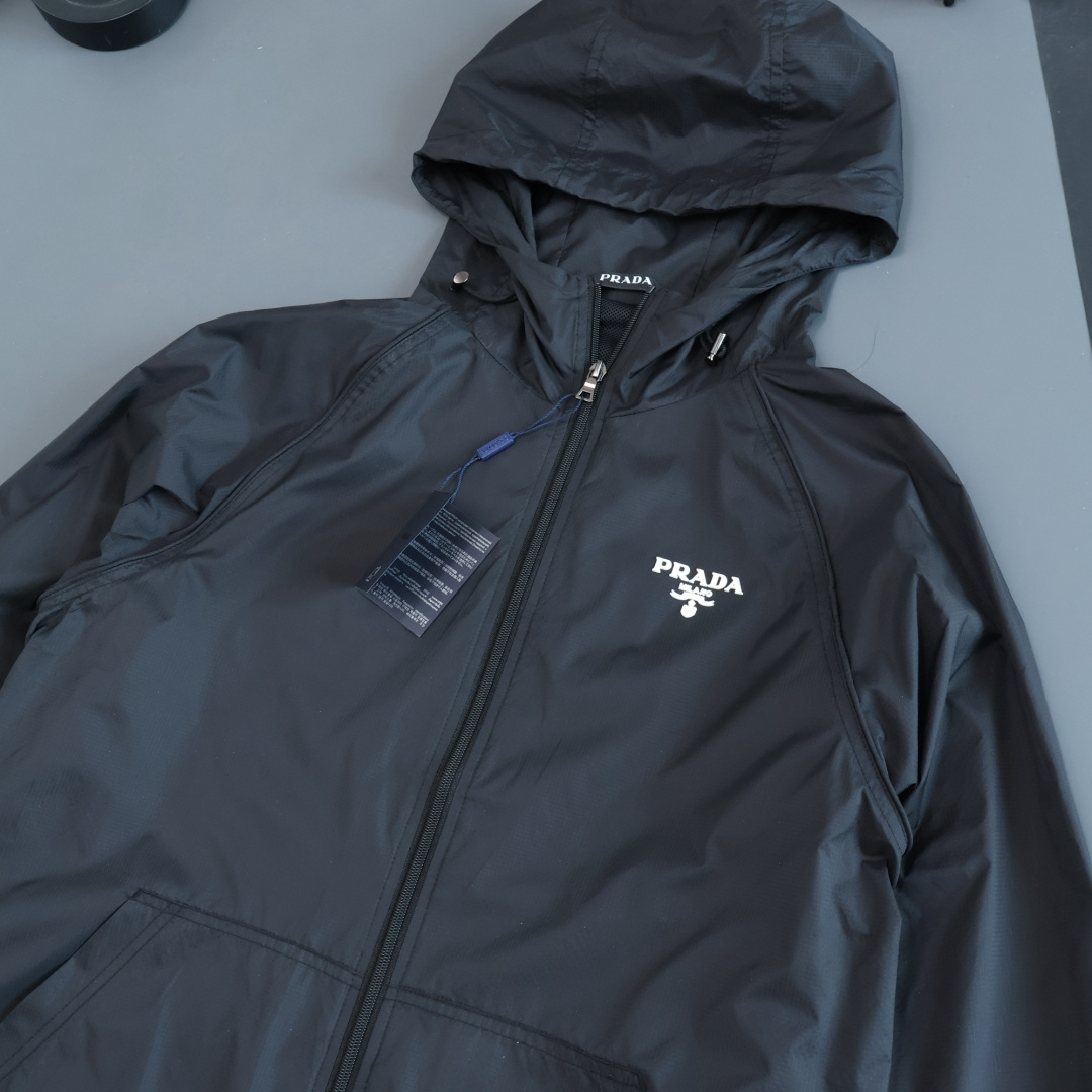 Prada Clothing-329