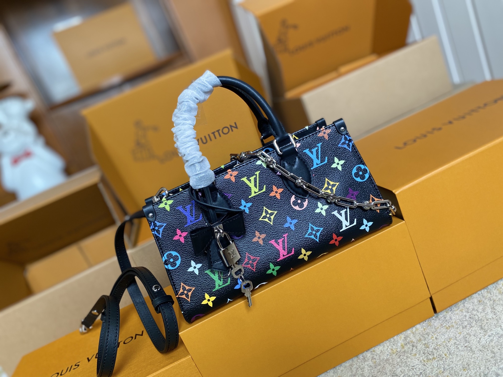 Louis Vuitton Hot New Product-53