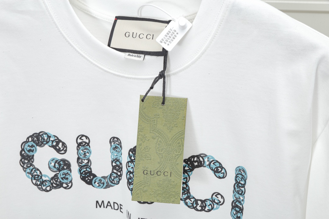 Gucci clothing-76