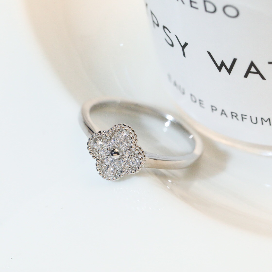 Van Cleef & Arpels ring-106