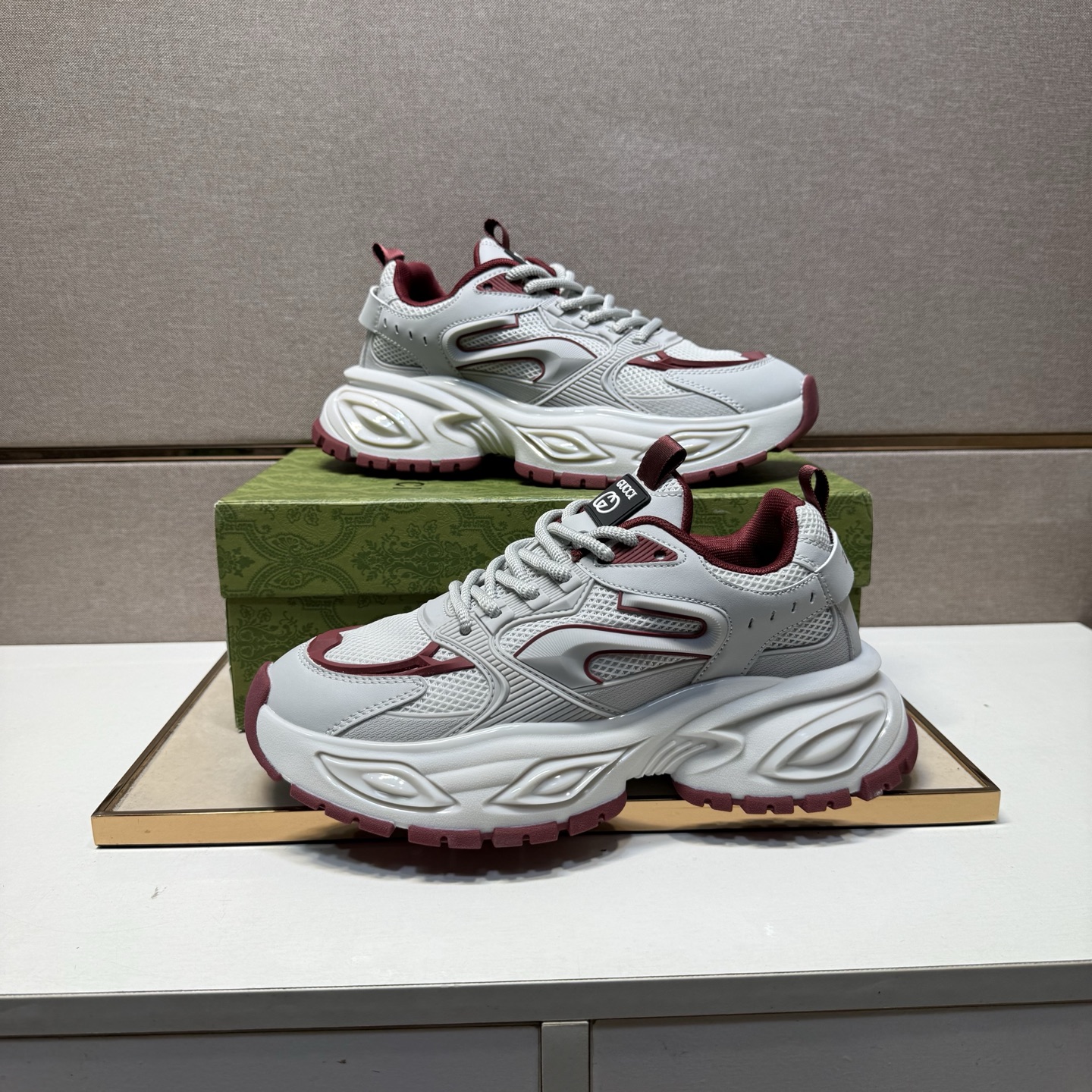 Gucci Sneakers-143