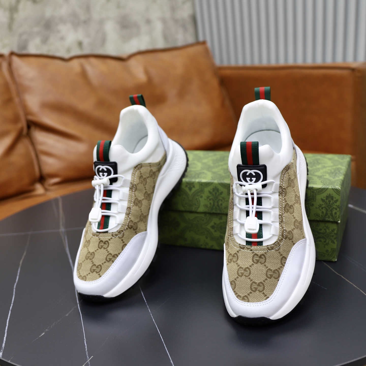 Gucci Sneakers-129
