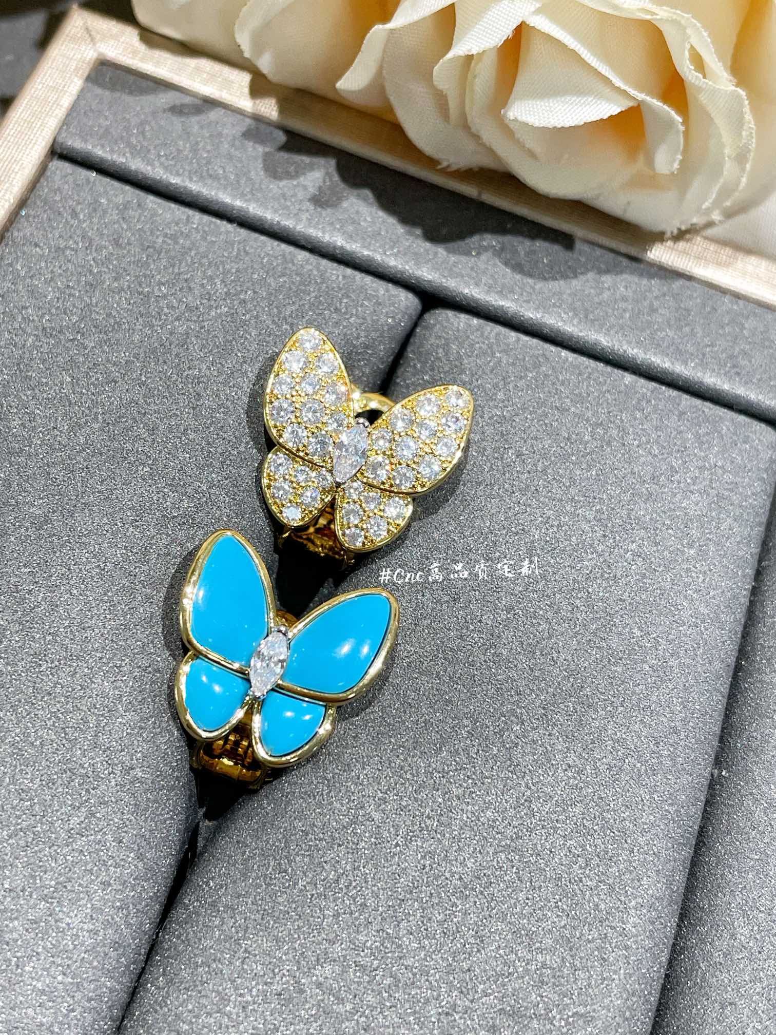 Van Cleef & Arpels earring-24