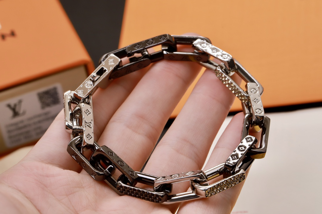 LV Bracelet-64