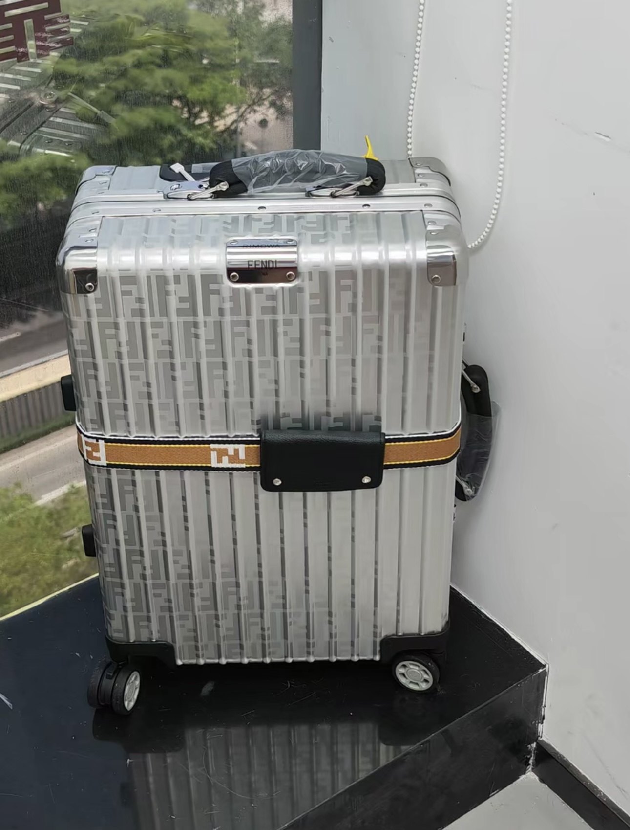 Fendi luggage-23