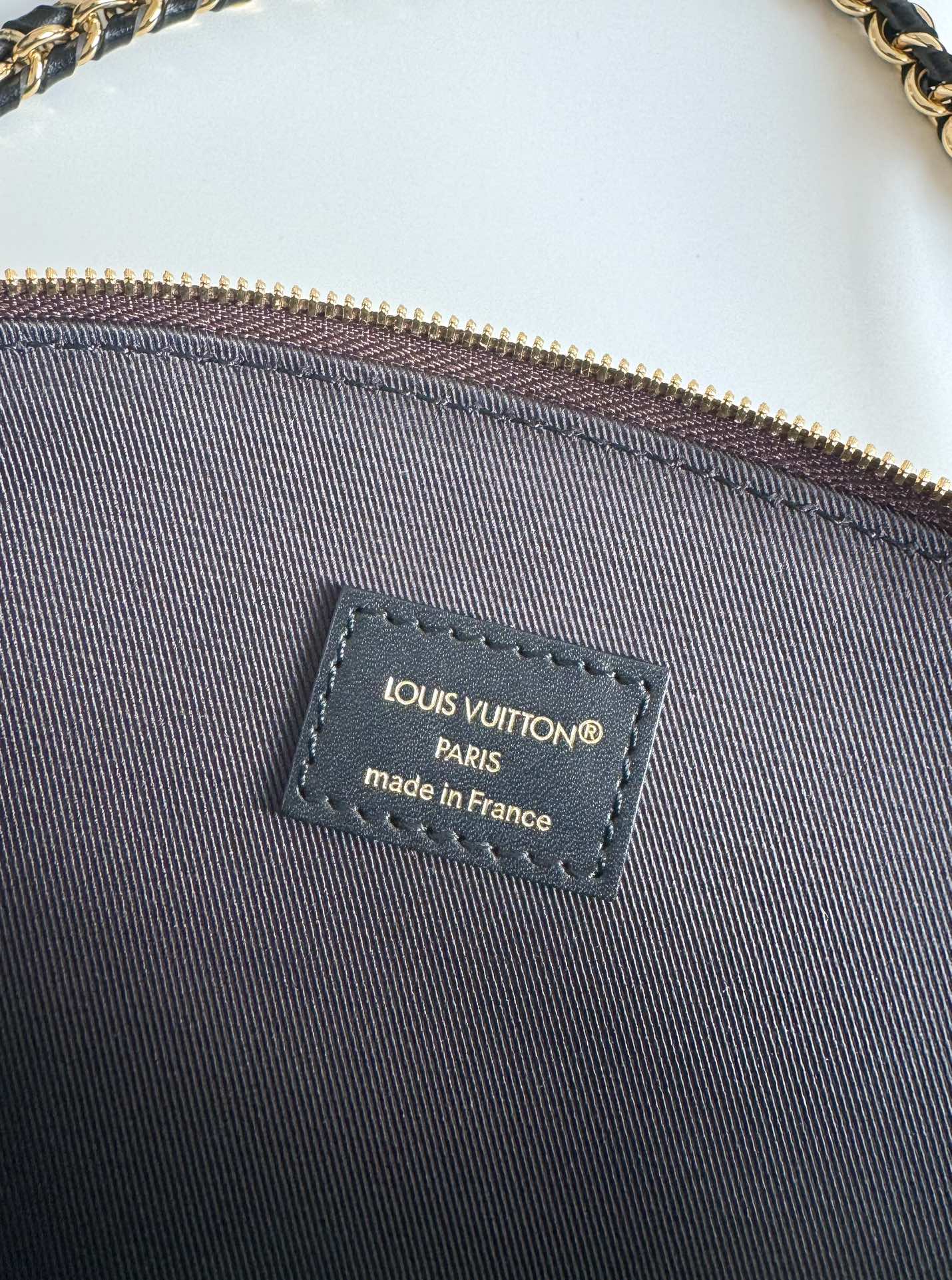 Louis Vuitton Hot New Product-200