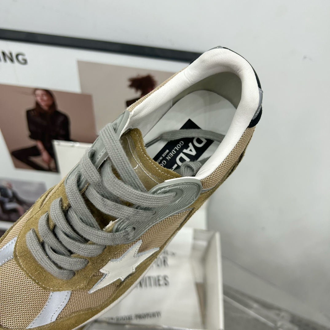 Golden Goose Sneakers-76