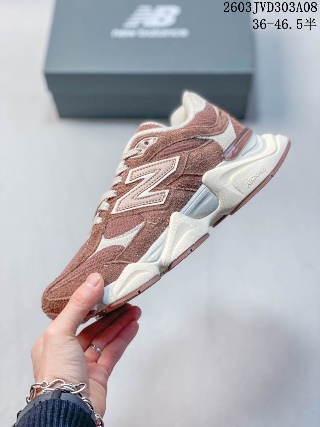 New Balance Sneakers-15