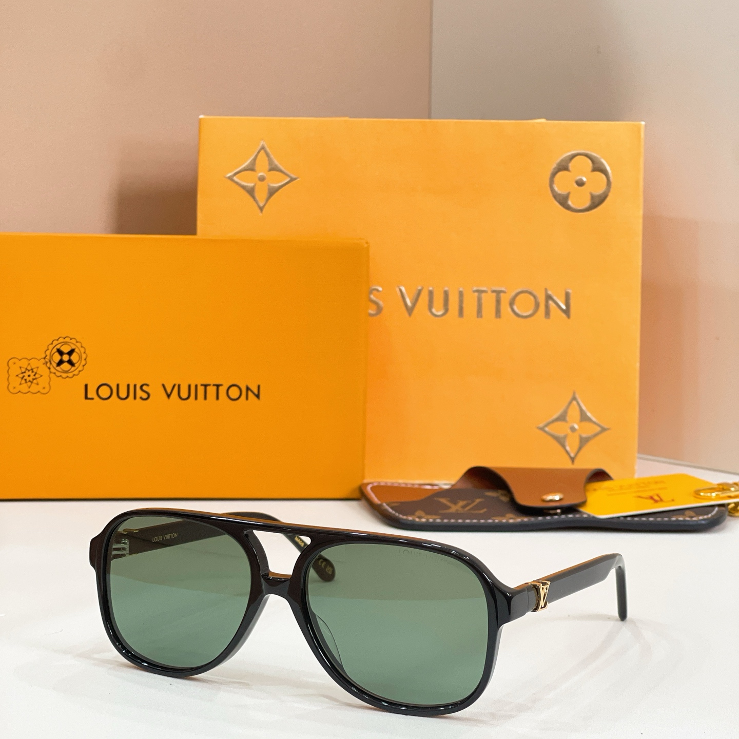 LV glasses-43