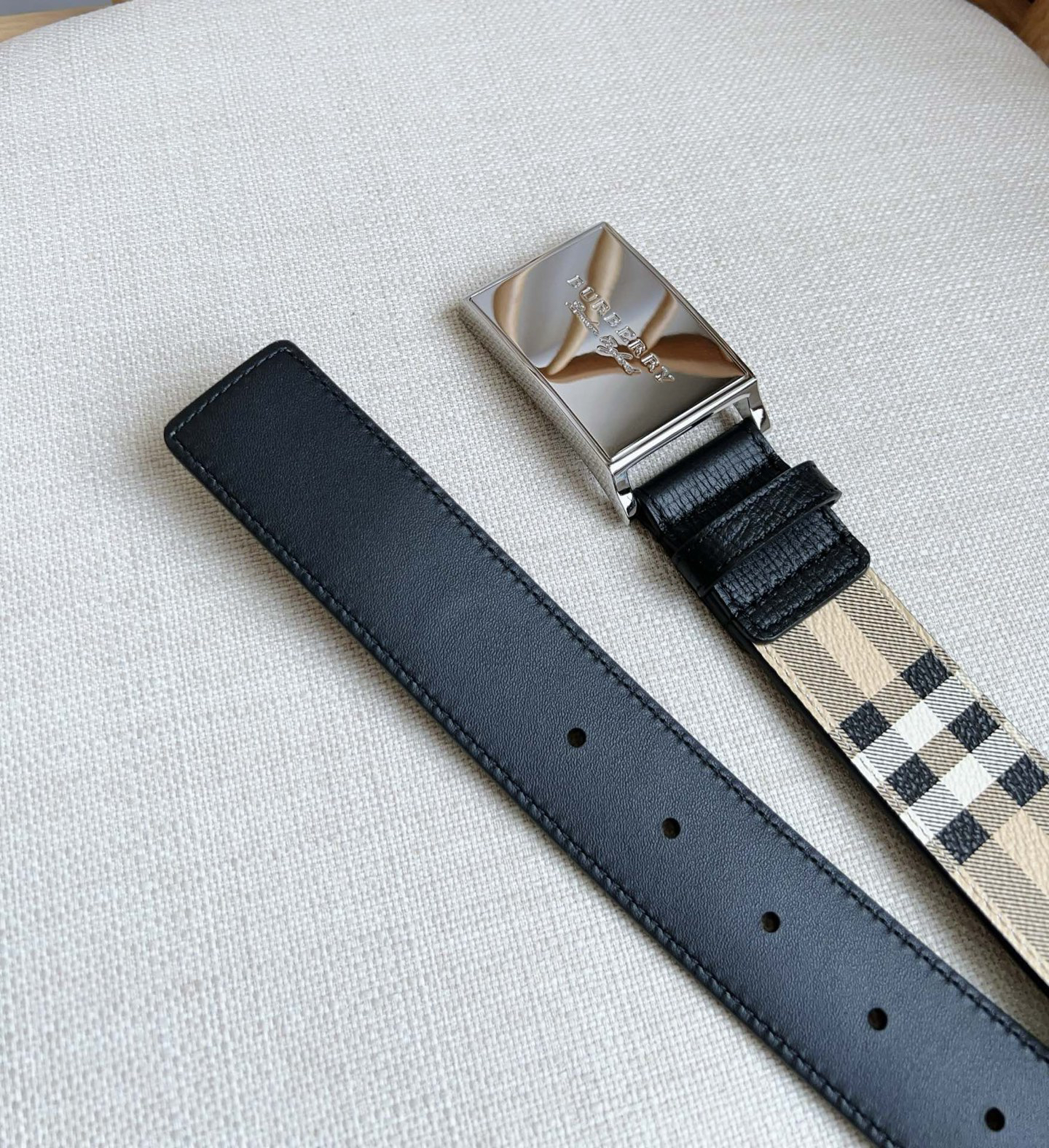 Burberry belt-74