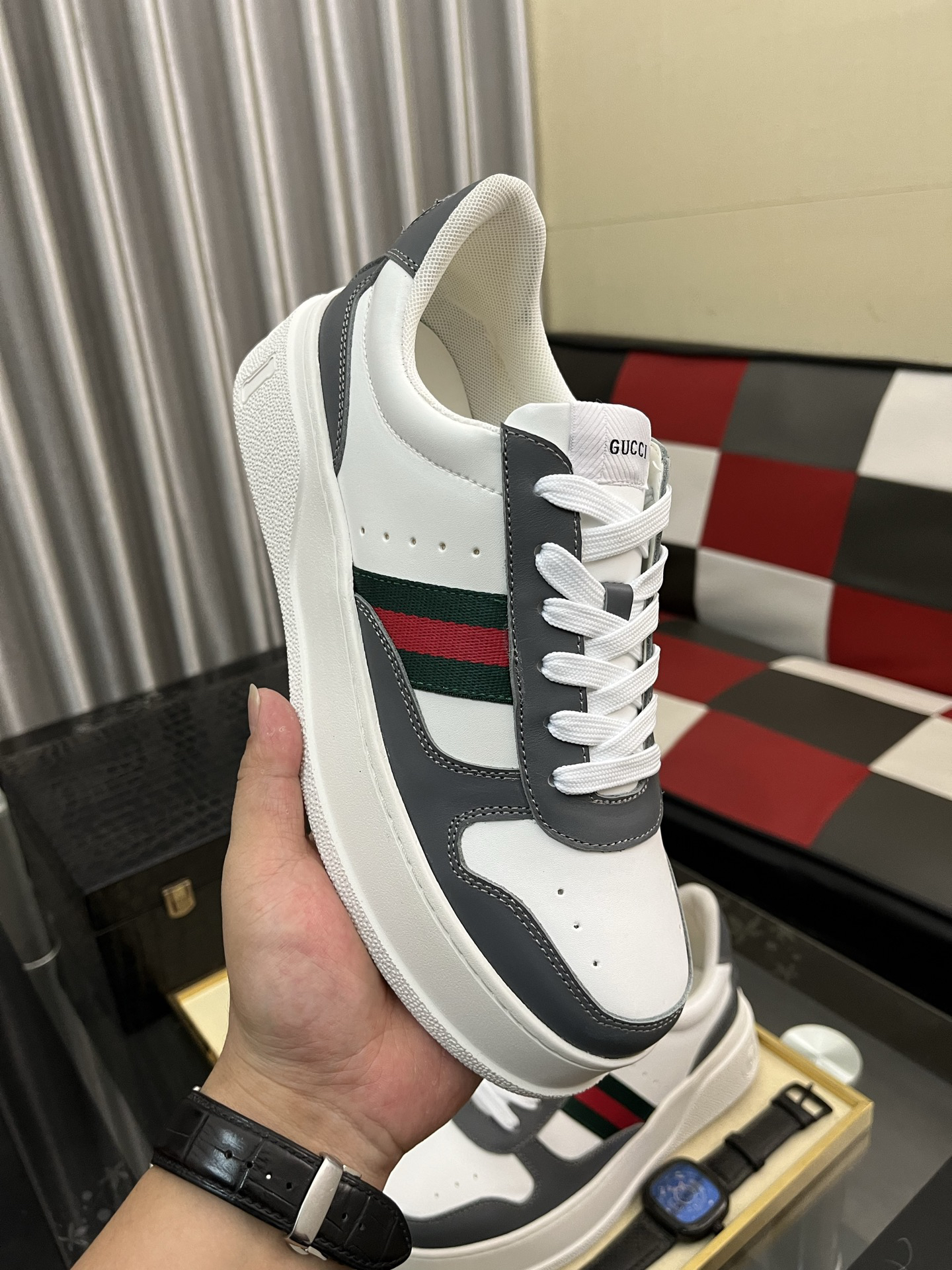 Gucci Sneakers-102