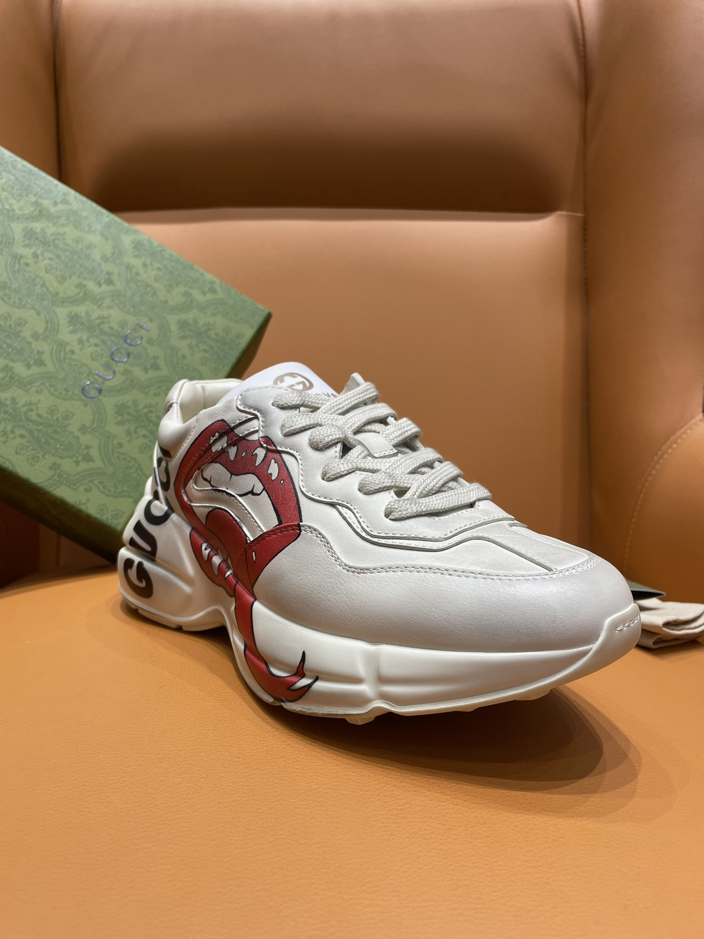 Gucci Sneakers-75