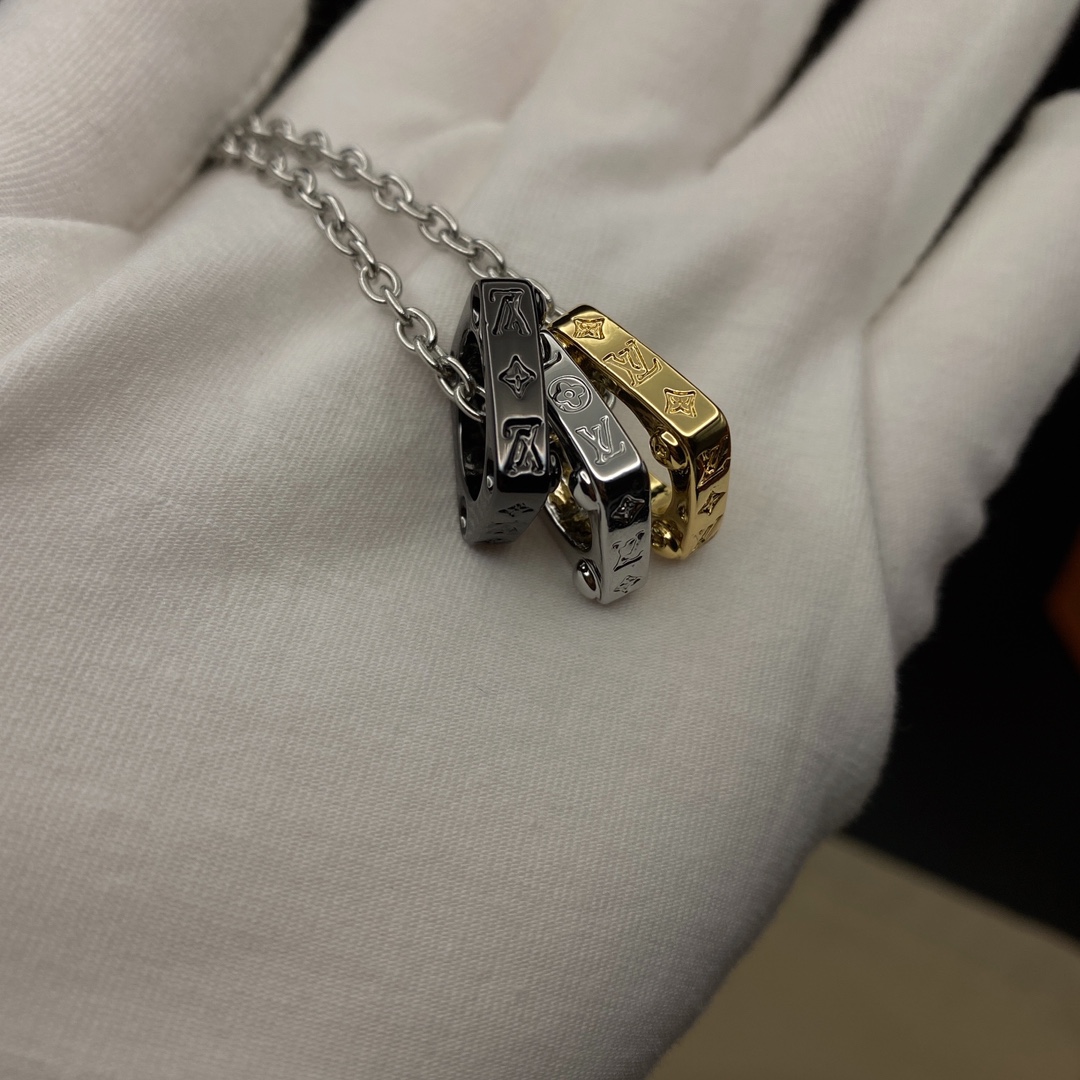 LV necklace-36