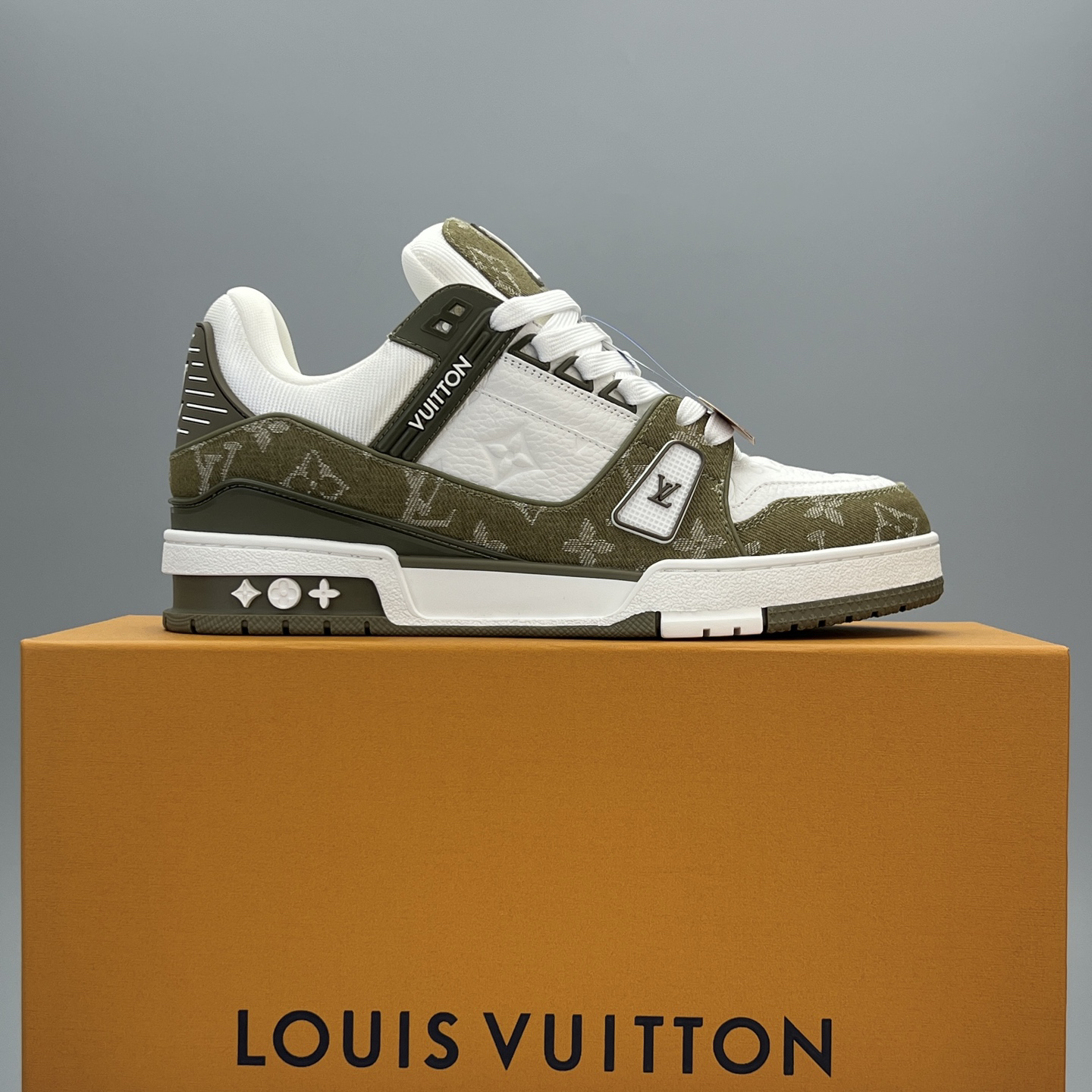 Lv Sneakers-135