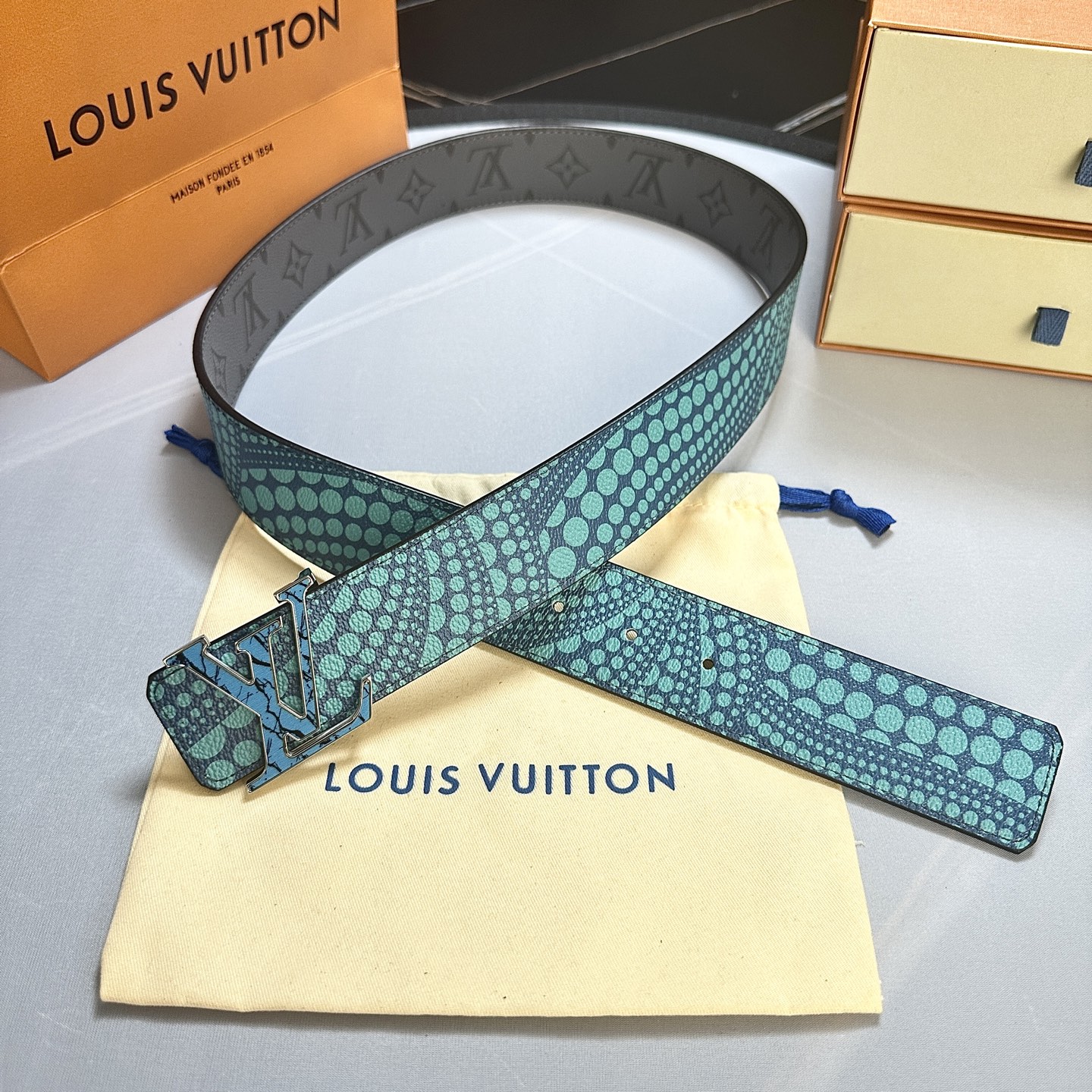 Lv belt-105