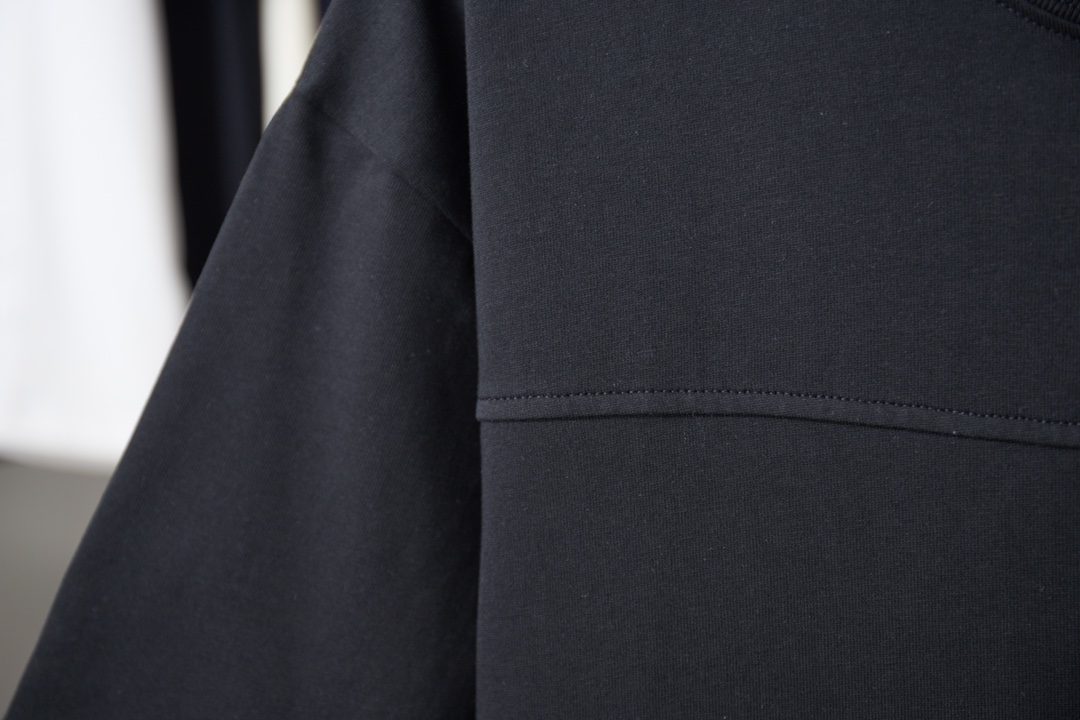 Prada clothing-247
