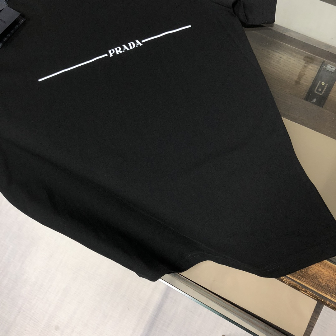 Prada clothing-272
