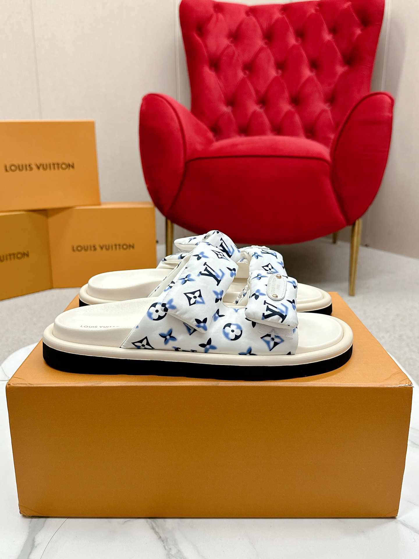 LV Summer footwear