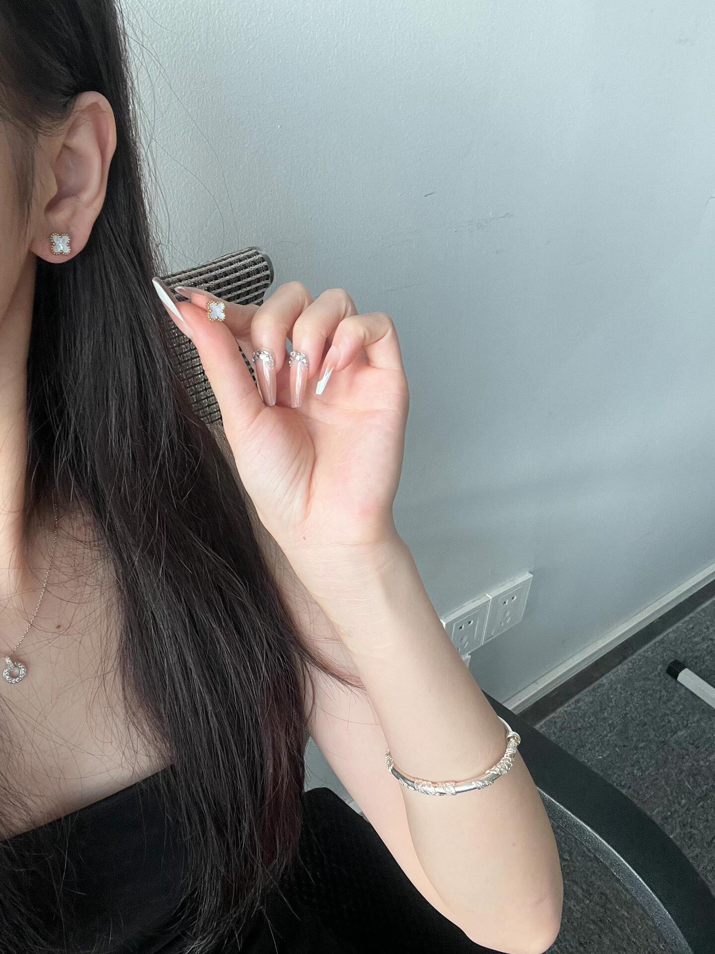 Van Cleef & Arpels earring-109