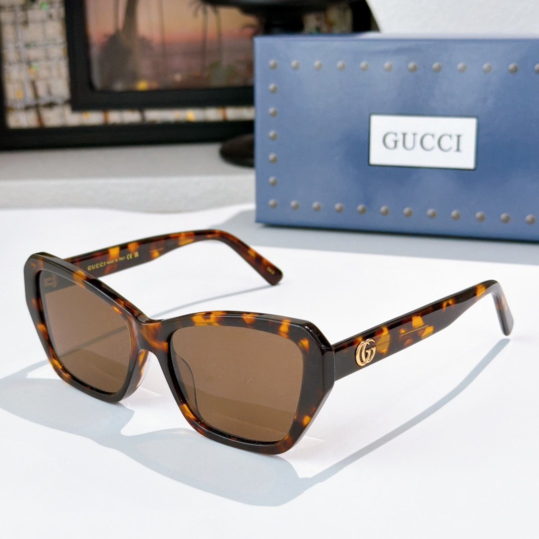 Gucci glasses-18