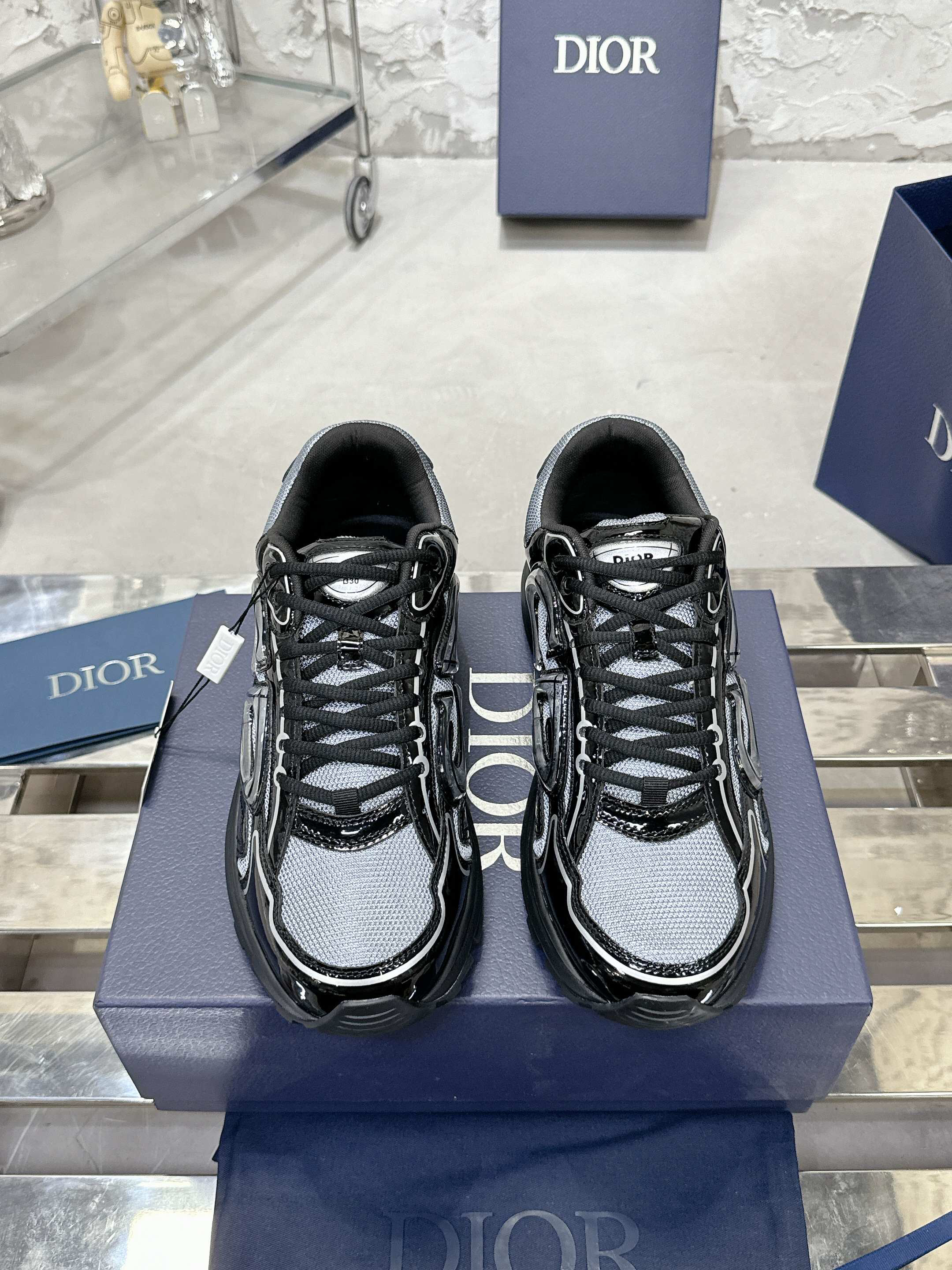 Dior Sneakers-94