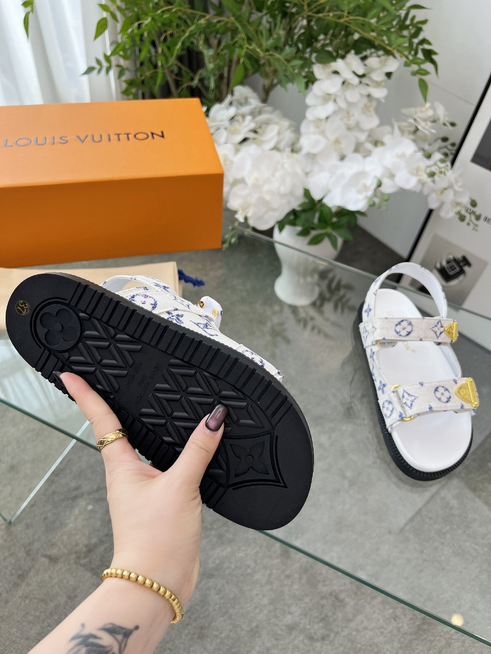 LV Summer footwear