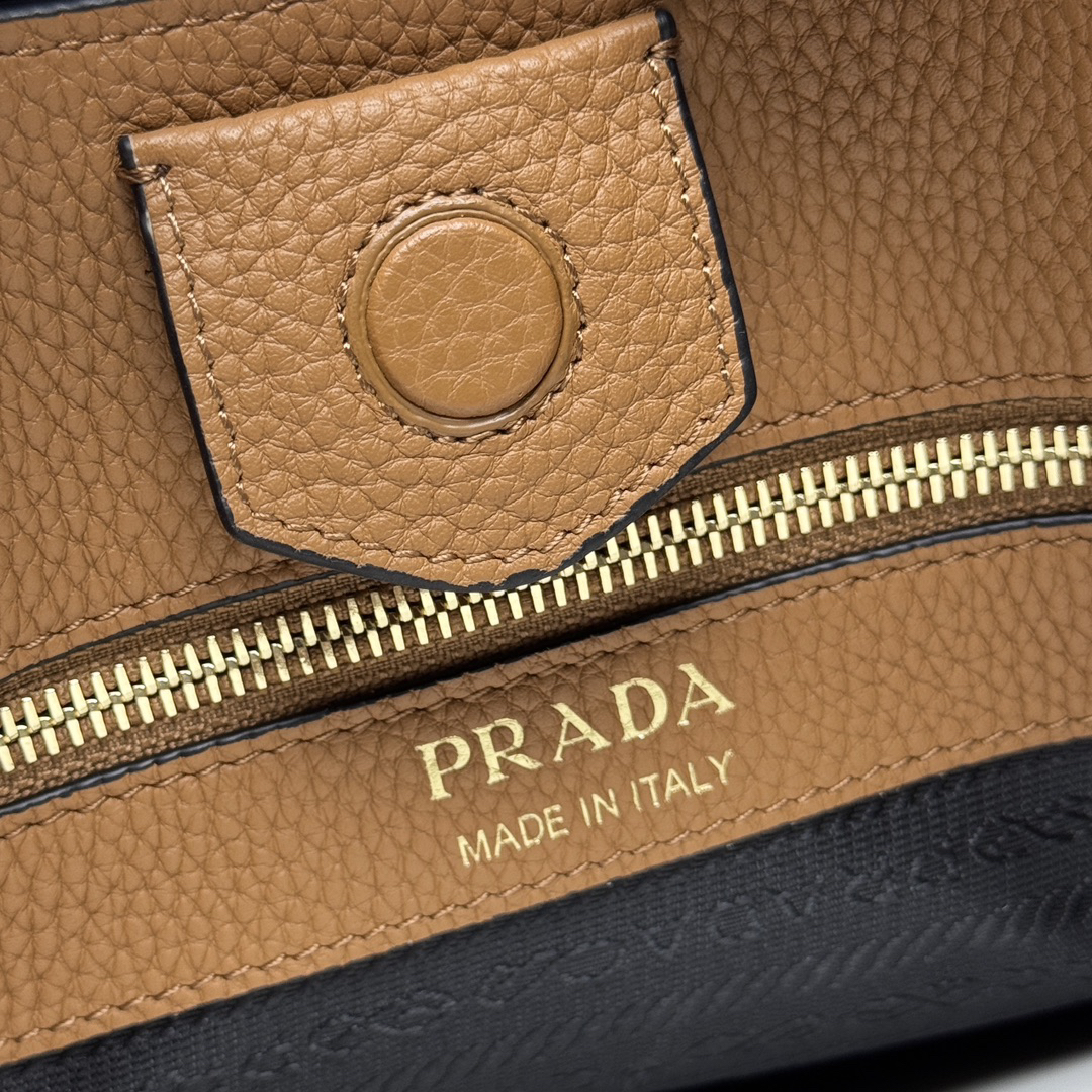 Prada Hot New Product-301