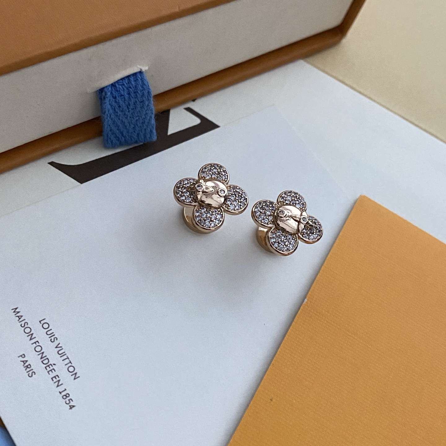 LV earrings-28