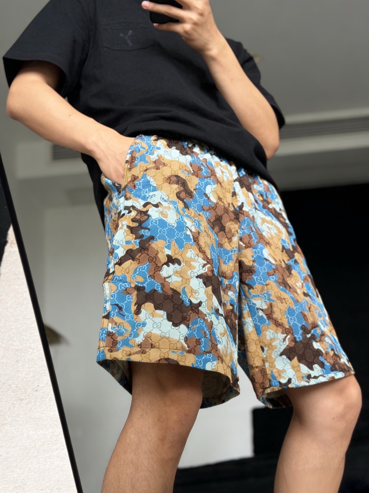 Gucci clothing-9