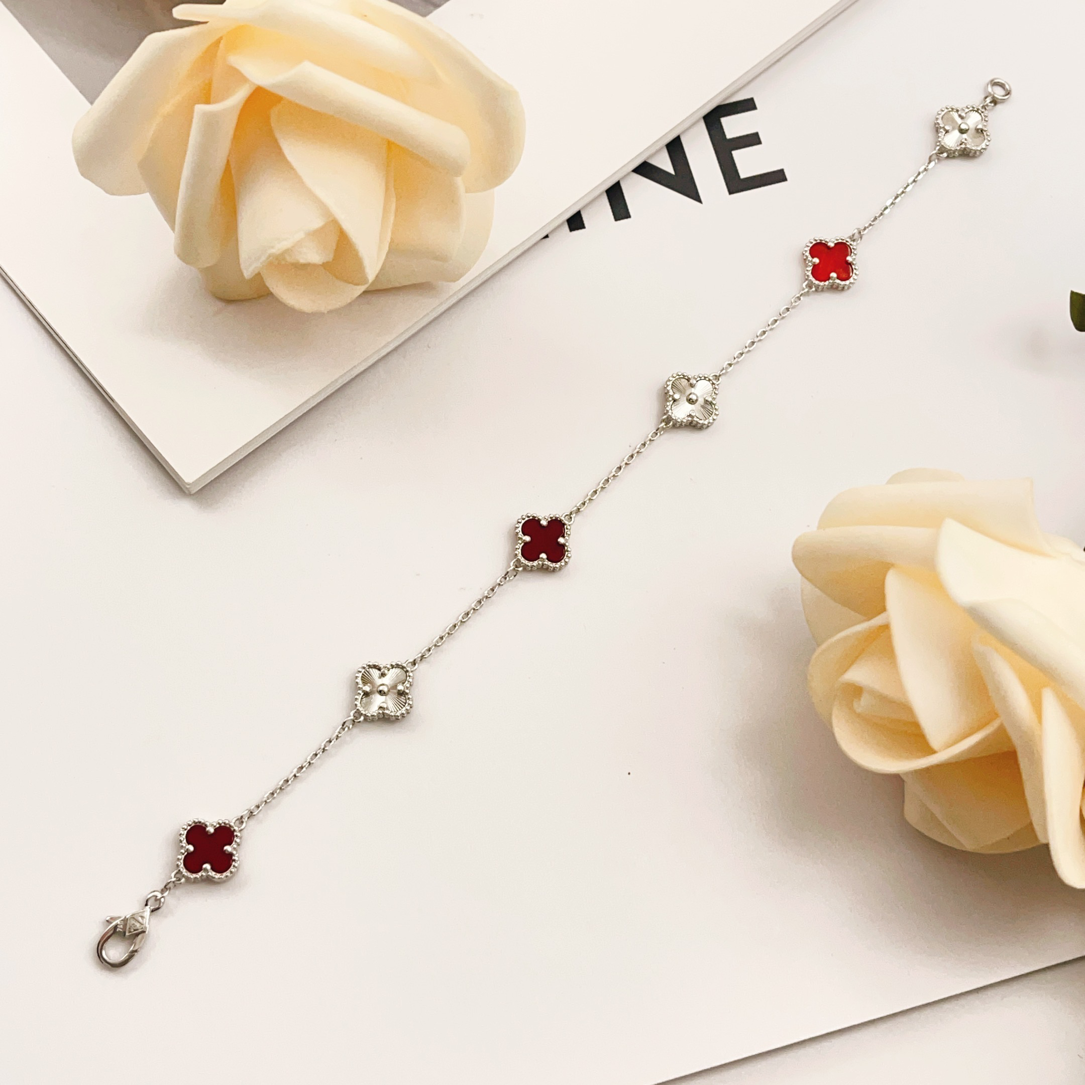 Van Cleef & Arpels Bracelet-47