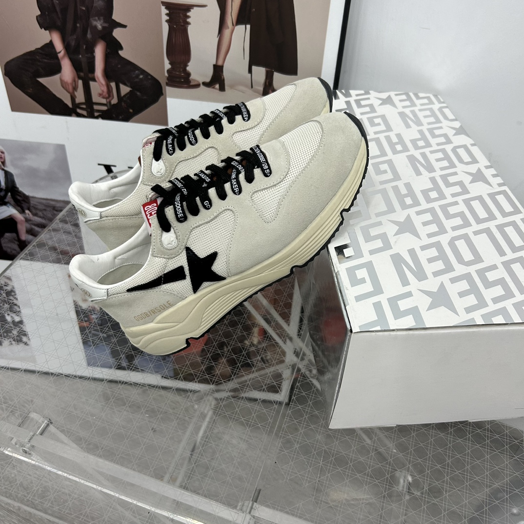 Golden Goose Sneakers-83