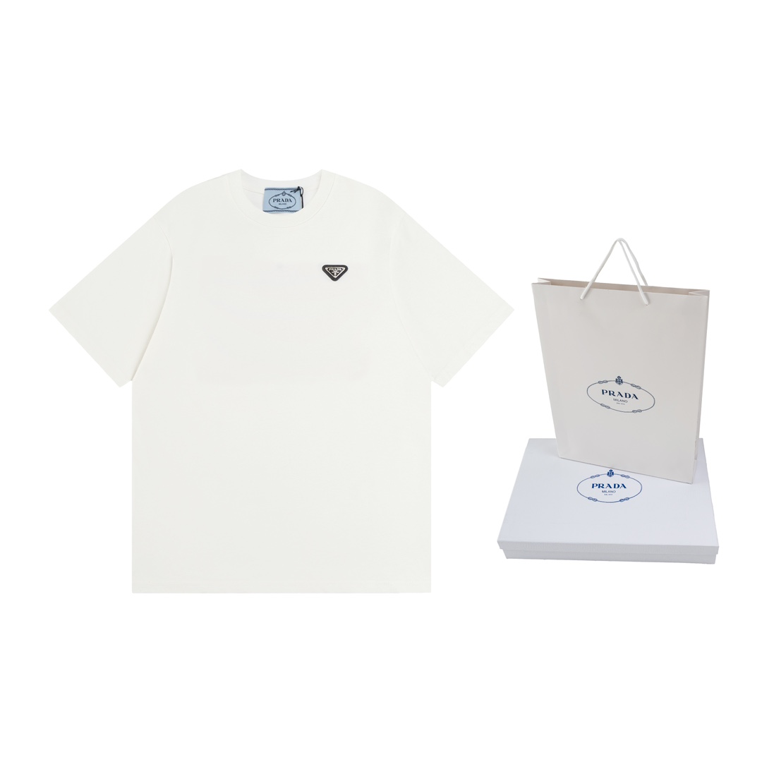 Prada clothing-39