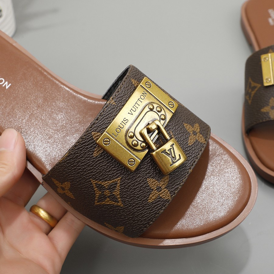 LV Summer footwear