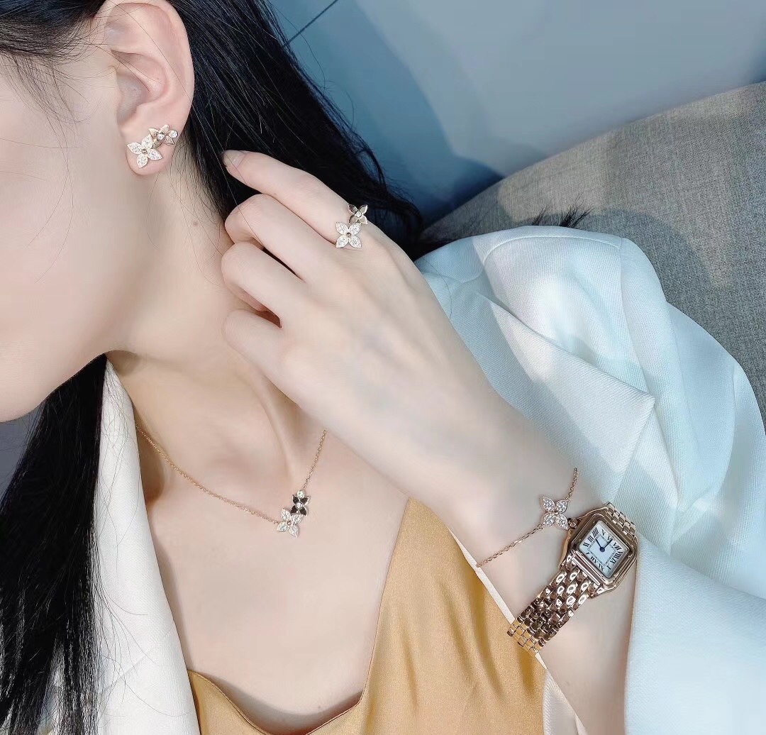 LV earrings-9