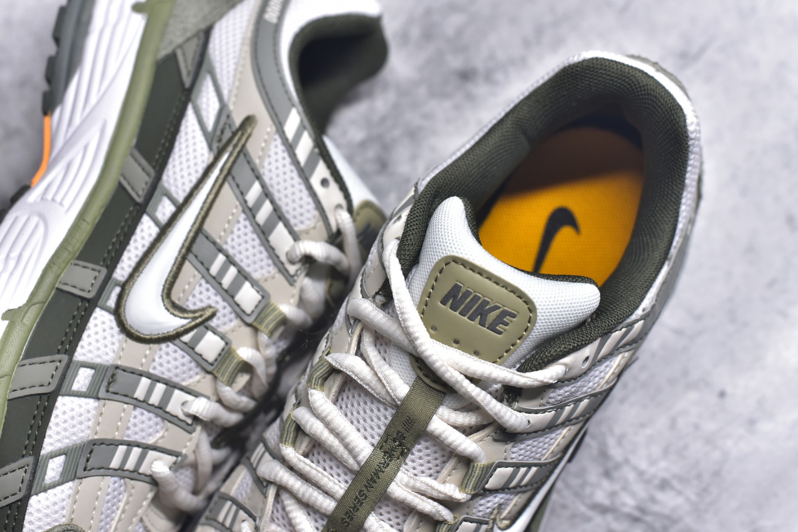 Nike Sneakers-313