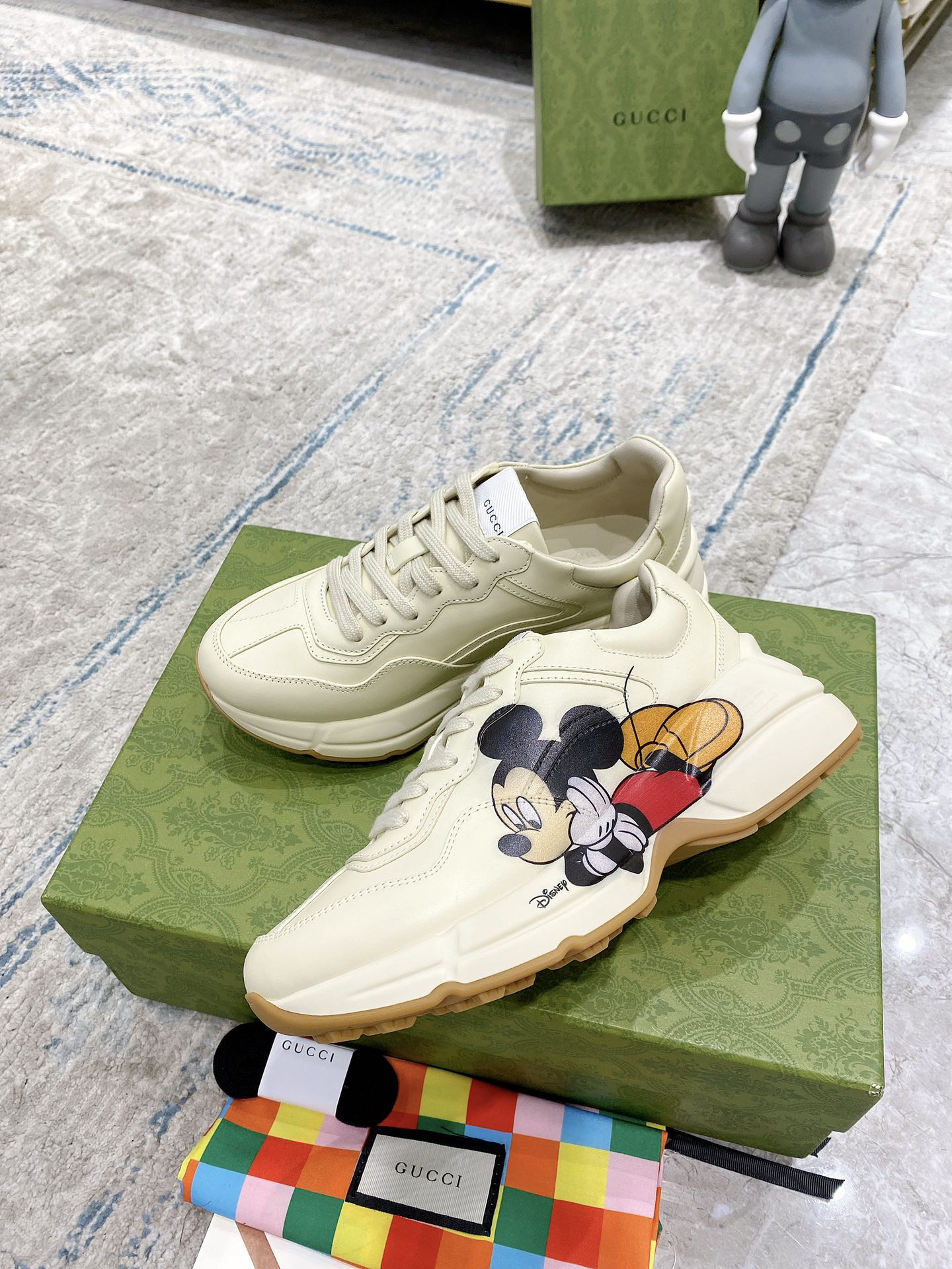 Gucci Sneakers-86