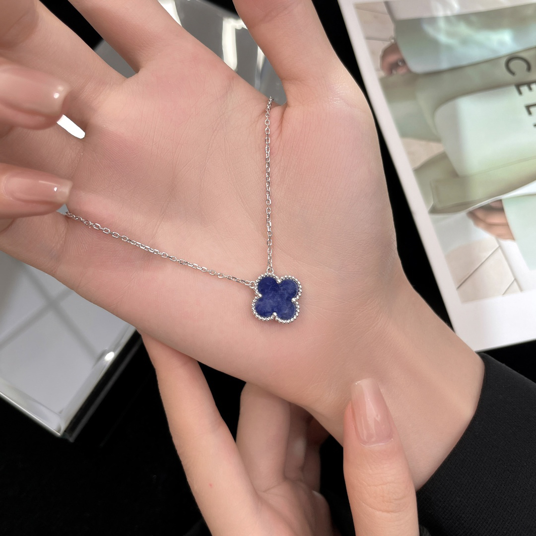 Van Cleef & Arpels necklace-38