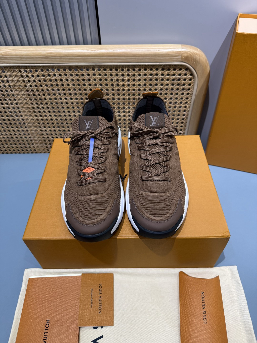 Lv Sneakers-169