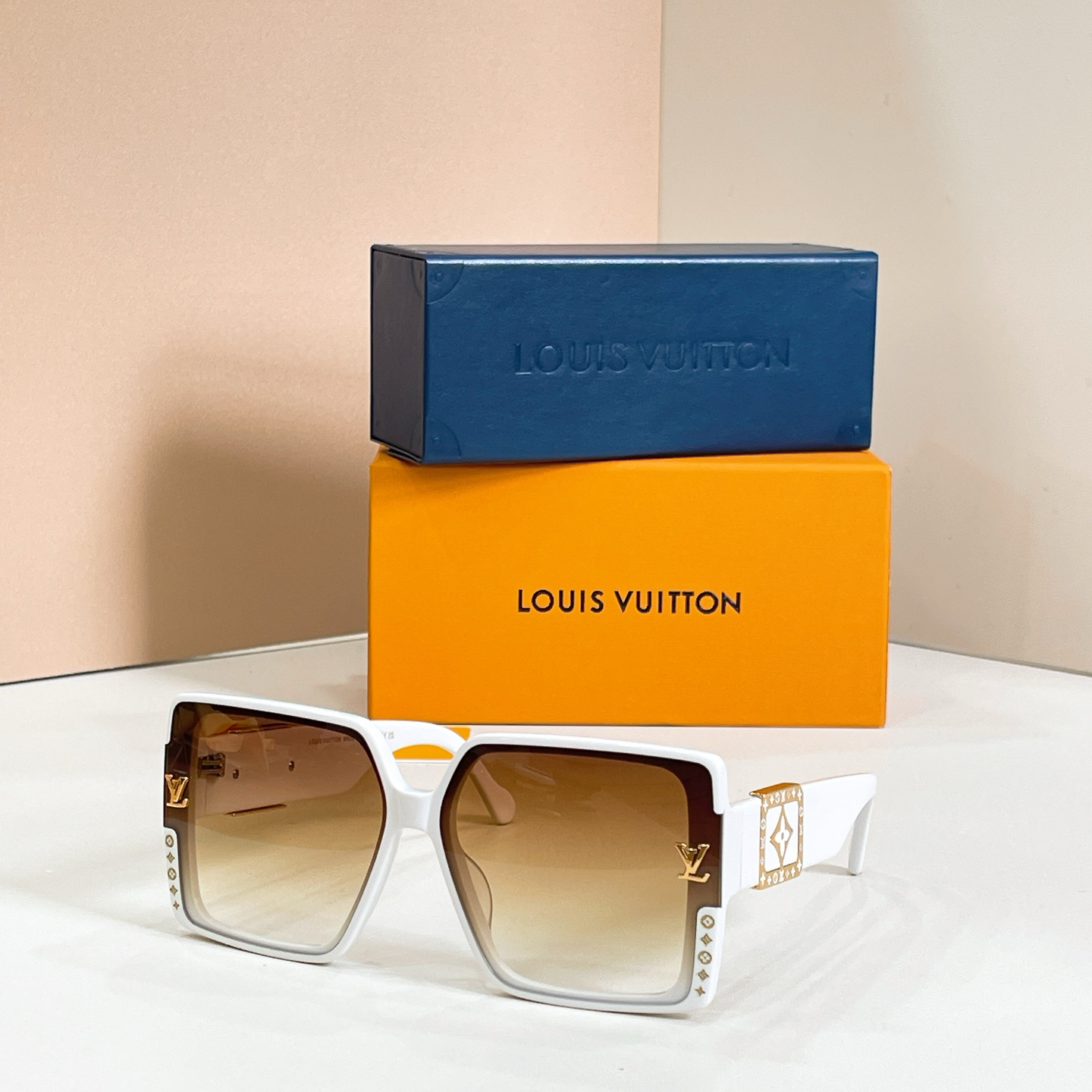 LV glasses-32
