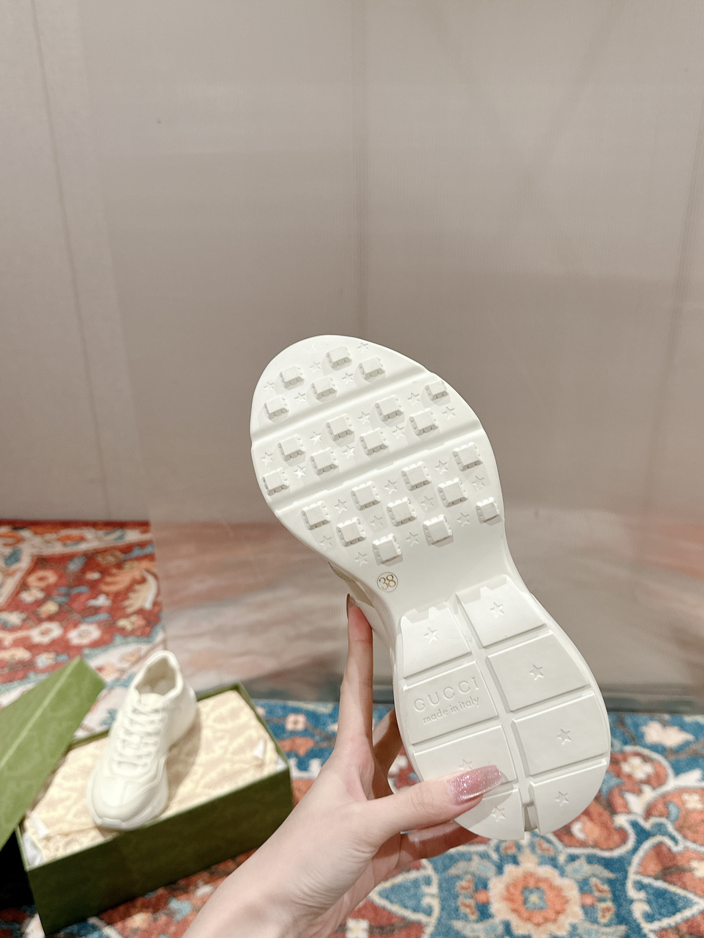 Gucci Sneakers-188