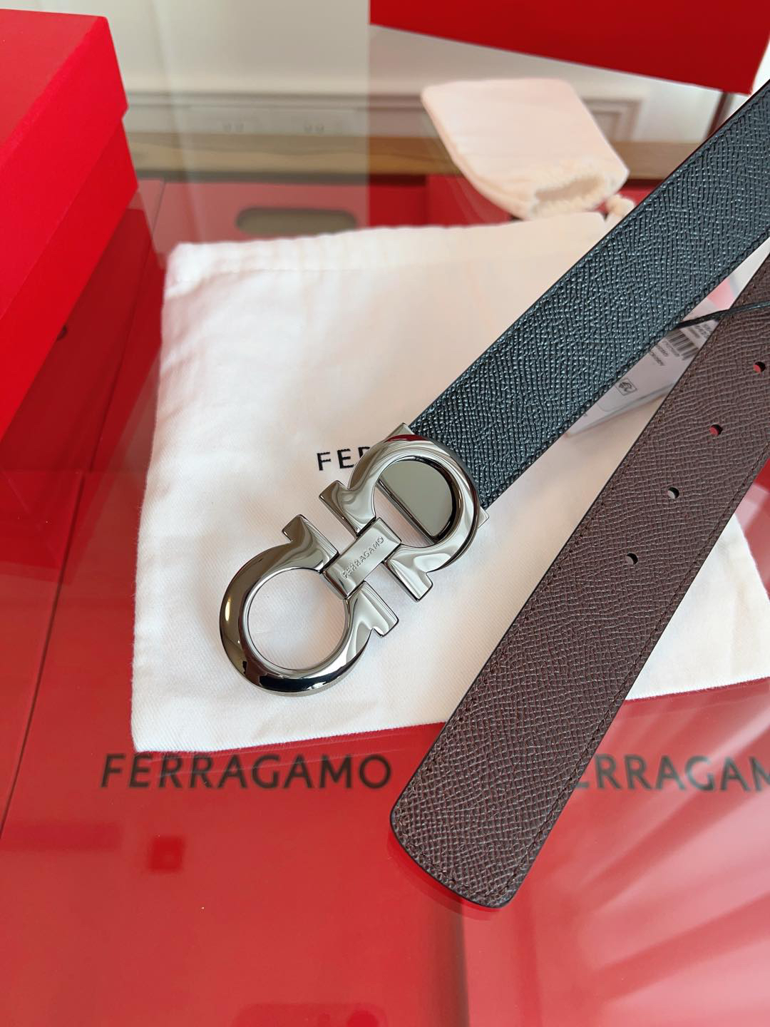 Ferragamo belt-110