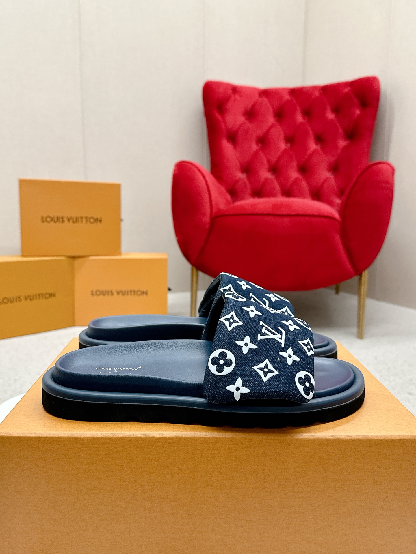 LV Summer footwear