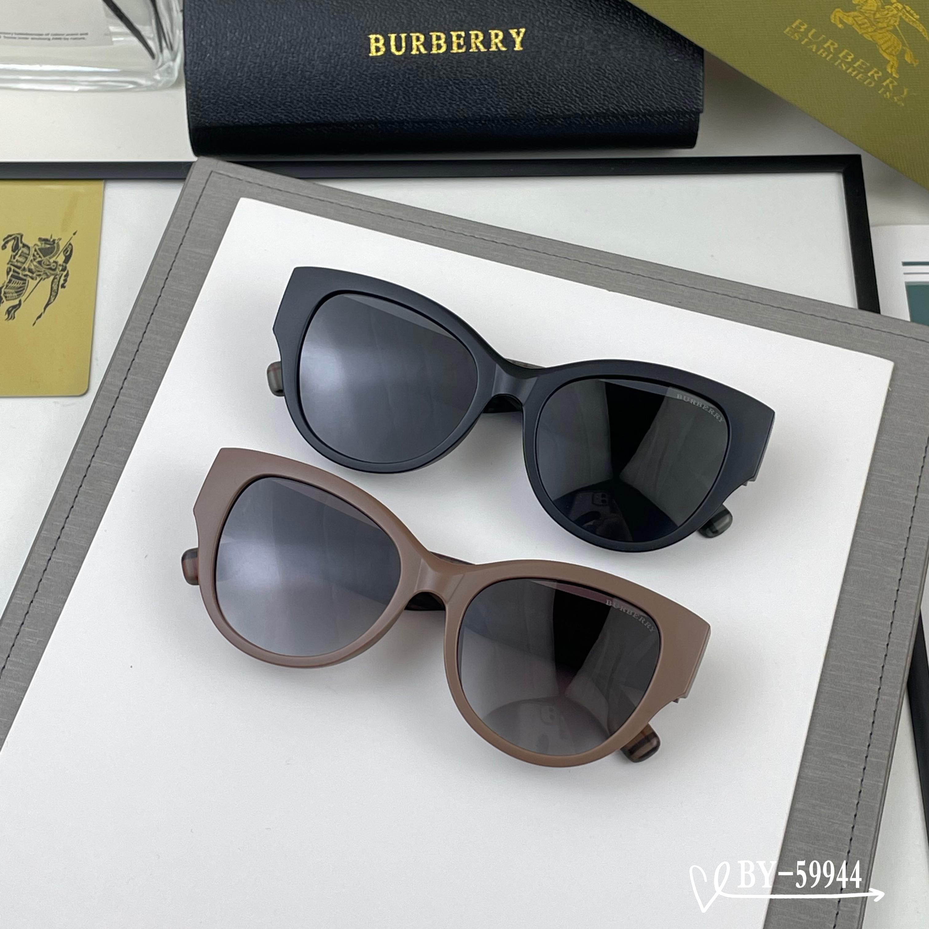 Burberry glasses-21
