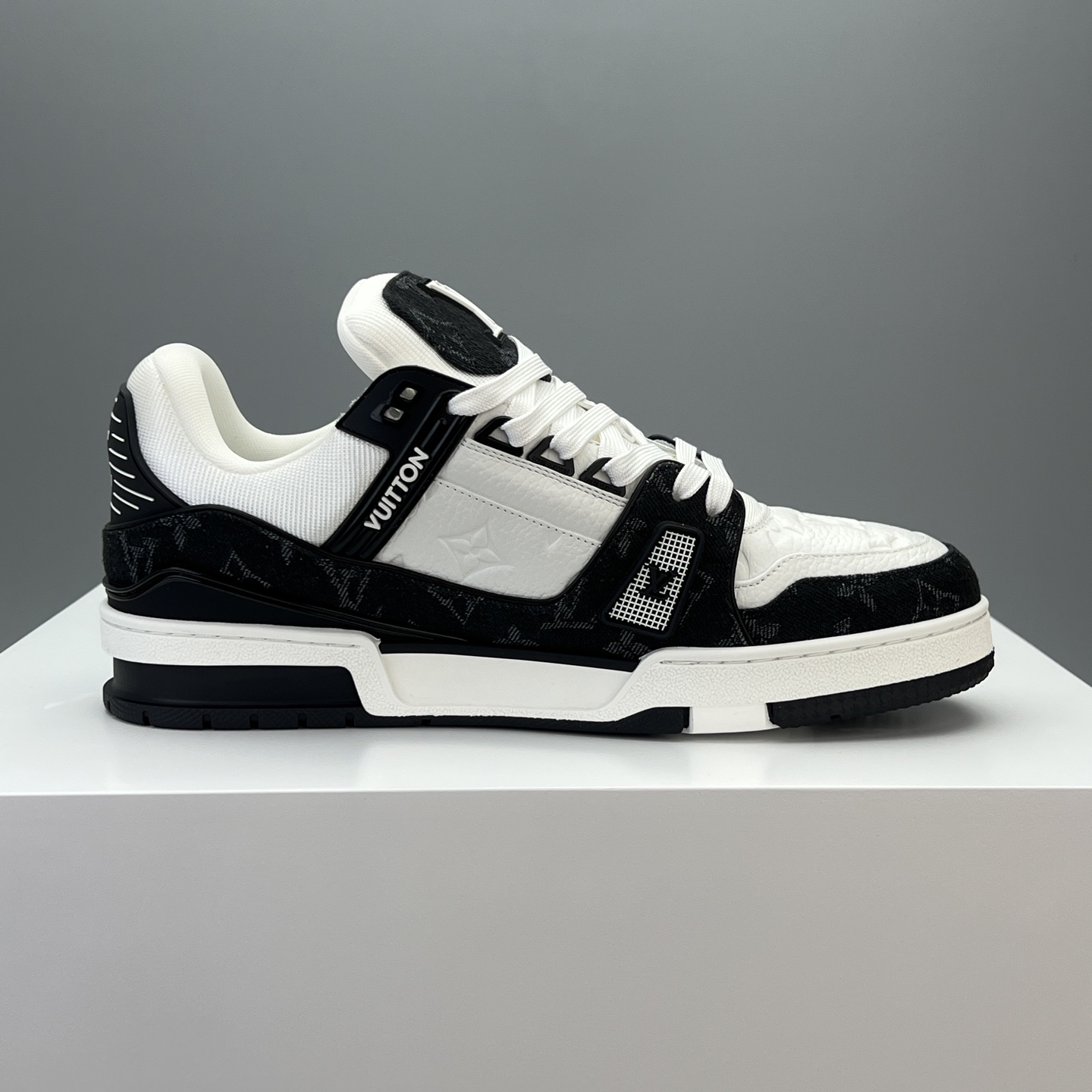 Lv Sneakers-131