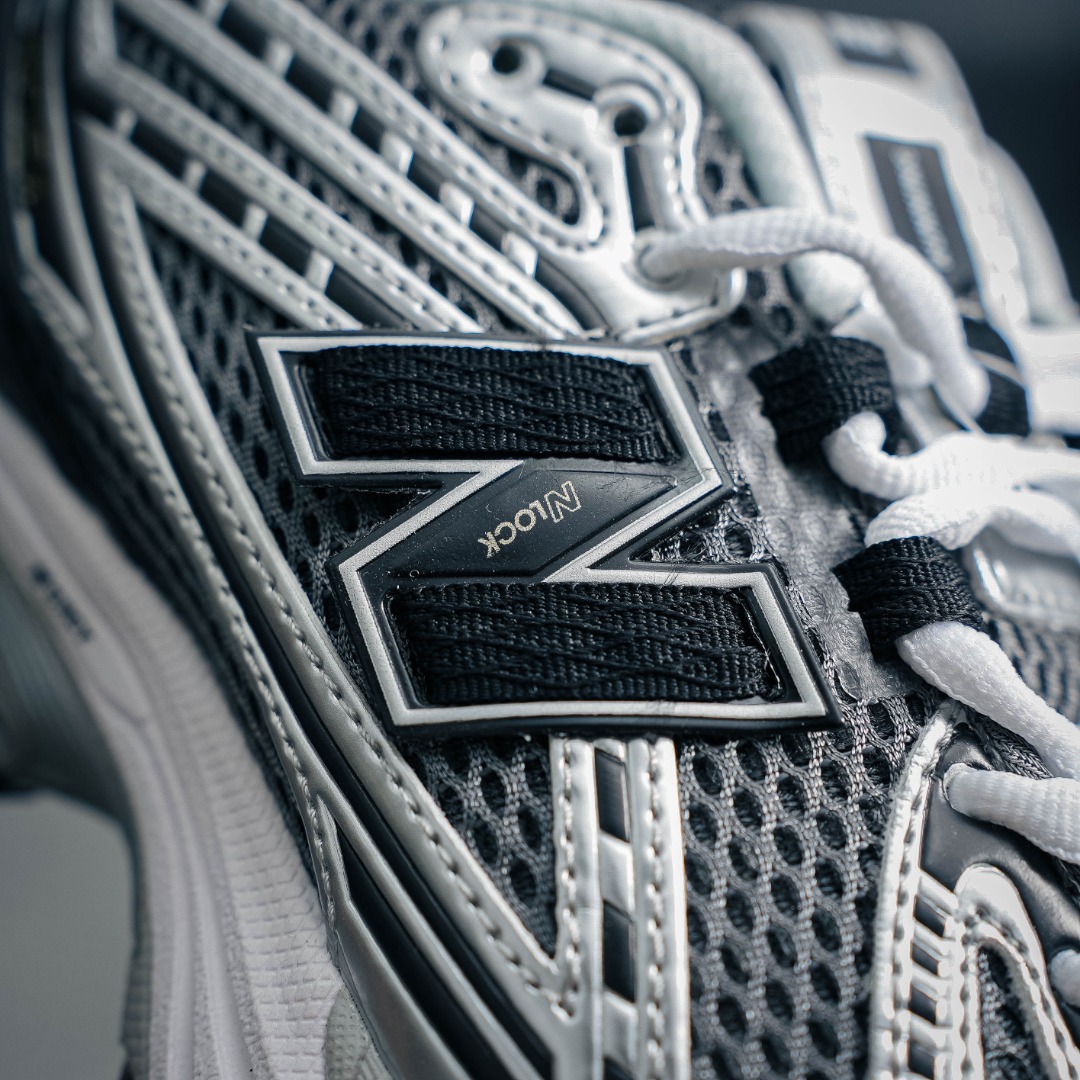 New Balance Sneakers-350