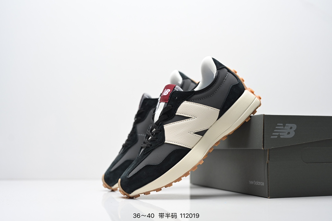 New Balance Sneakers-107